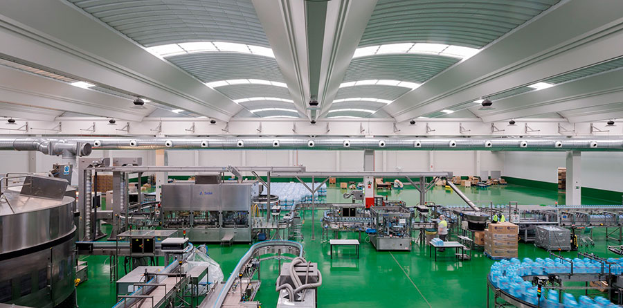 Interior de Planta embotellado con artwind